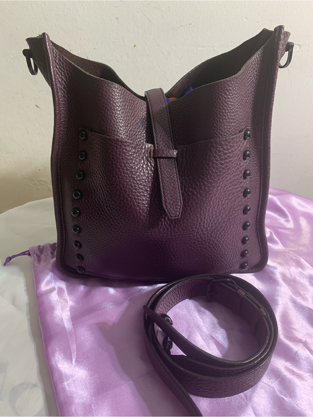 Rebecca Minkoff Unlined Feed Bag Crossbody🍁🍂